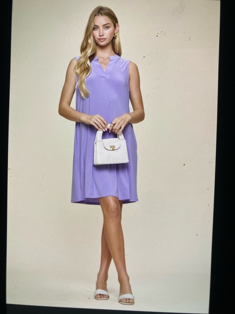 Sleeveless Lavender V-Notch A-Line Dress